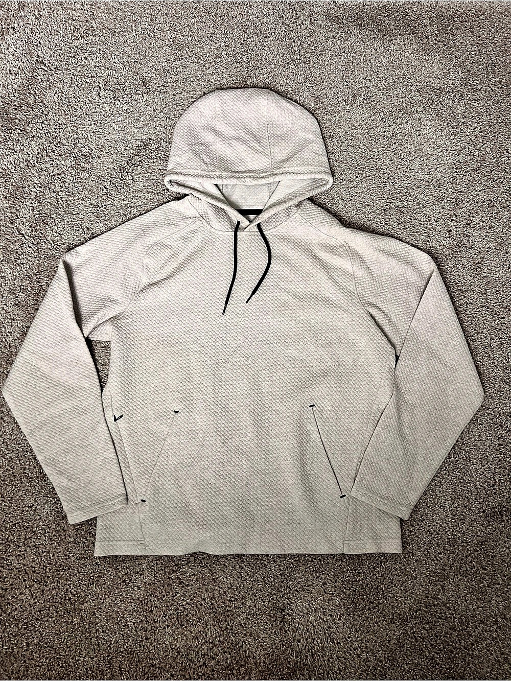 Old Navy Active Dynamic Fleece Pullover Hoodie in White